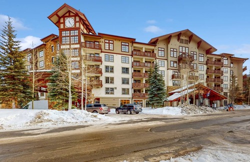 Copper Mountain Village Condo | 55 m² Condo ∙ 1 bedroom ∙ 4 guests