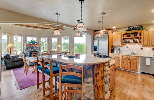 Tabernash House | 557 m² House ∙ 6 bedrooms ∙ 14 guests