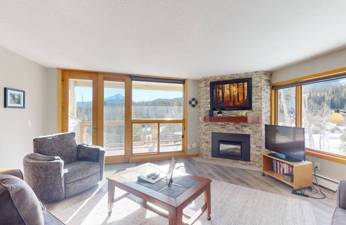 Wildernest Condo | 58 m² Condo ∙ 1 bedroom ∙ 4 guests