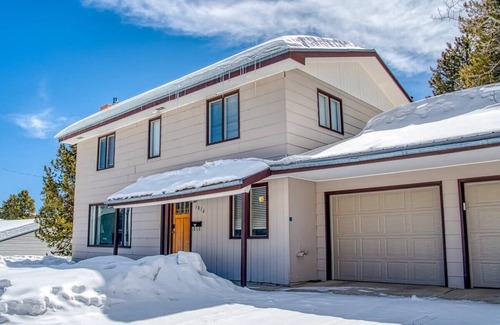 Leadville North House | 5BR Cozy Group Getaway - Views - Game Room