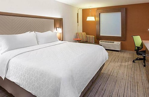 Manitou Springs Hotel | 60 m² Hotel ∙ 127 guests