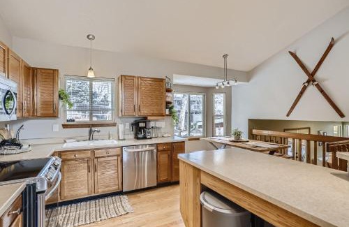 Ralston Valley House | 6022 Yank Ct
