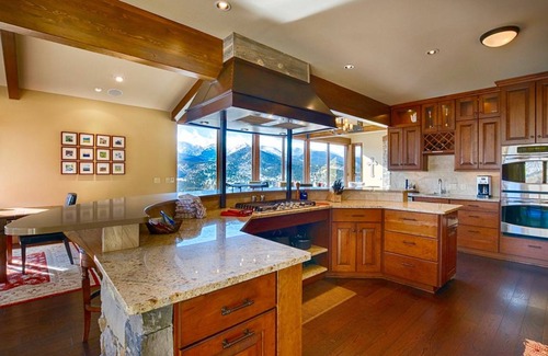 Windcliff Estates House | 605 m² House ∙ 6 bedrooms ∙ 10 guests