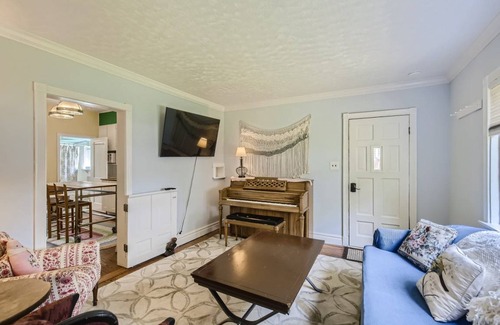 Longmont House | 62 m² House ∙ 2 bedrooms ∙ 4 guests