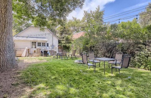 Longmont House | 62 m² House ∙ 2 bedrooms ∙ 4 guests