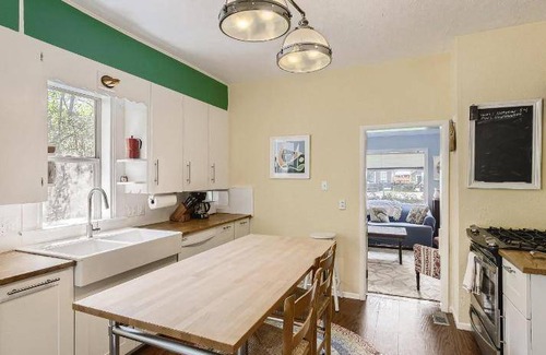 Longmont House | 62 m² House ∙ 2 bedrooms ∙ 4 guests
