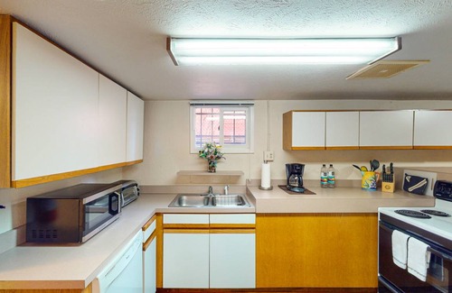 Lincoln Park Apartment | 65 m² Apartment ∙ 1 bedroom ∙ 2 guests