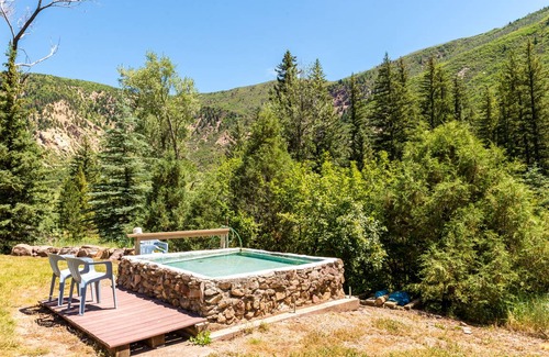 Carbondale Cabin | 65 m² Cabin ∙ 1 bedroom ∙ 4 guests