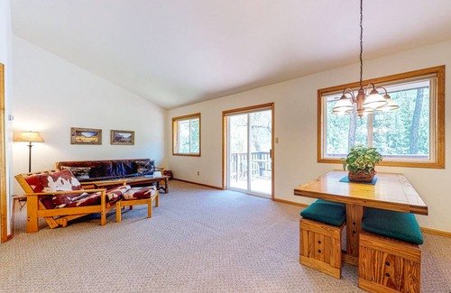 Carbondale Cabin | 65 m² Cabin ∙ 1 bedroom ∙ 4 guests