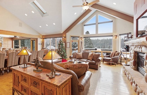 Warrior's Mark West House | 669 m² House ∙ 6 bedrooms ∙ 20 guests