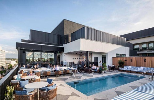 Cherry Creek Hotel | 68 m² Hotel ∙ 127 guests