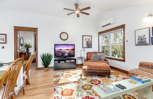 University Park Apartment | 70 m² Apartment ∙ 1 bedroom ∙ 4 guests