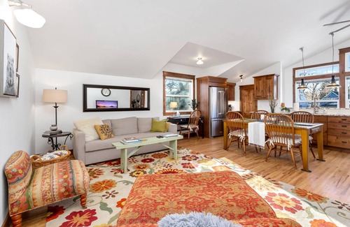 University Park Apartment | 70 m² Apartment ∙ 1 bedroom ∙ 4 guests