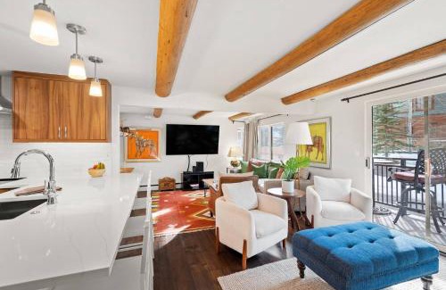Aspen House | 700 Monarch 201