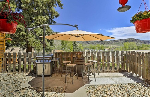 Hot Sulphur Springs Cottage | 73 m² Cabin ∙ 2 bedrooms ∙ 5 guests