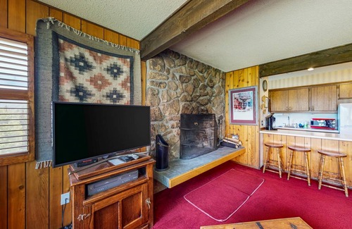 Purgatory Condo | 74 m² Condo ∙ 1 bedroom ∙ 4 guests