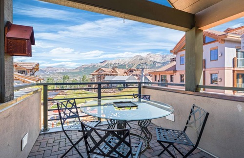Mountain Village House | 77 m² House ∙ 1 bedroom ∙ 4 guests