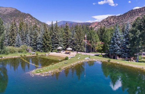 Snowmass House | 789 m² House ∙ 12 bedrooms ∙ 25 guests