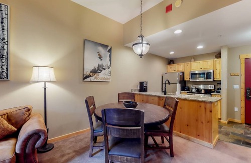 Copper Mountain Village Condo | 79 m² Condo ∙ 1 bedroom ∙ 4 guests