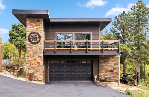 Black Hawk House | 79 m² House ∙ 1 bedroom ∙ 2 guests