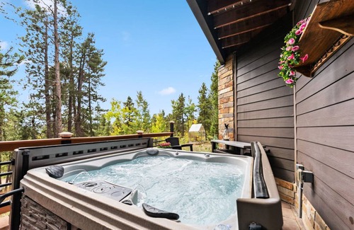 Black Hawk House | 79 m² House ∙ 1 bedroom ∙ 2 guests