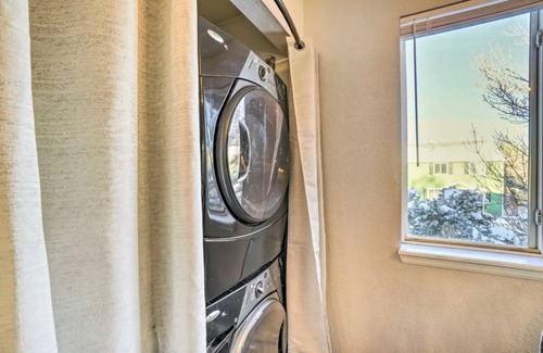 Englewood Condo | 80 m² Condo ∙ 2 bedrooms ∙ 4 guests