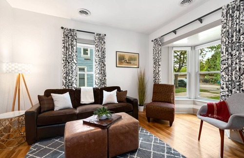 Old Town West House | 80 m² House ∙ 2 bedrooms ∙ 6 guests