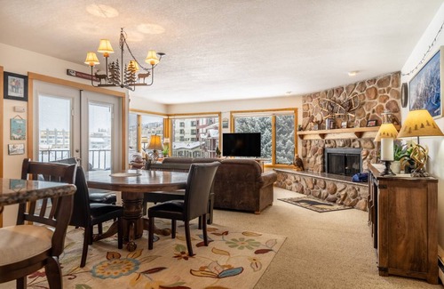 Lakeside Village Apartment | 82 m² Apartment ∙ 1 bedroom ∙ 4 guests