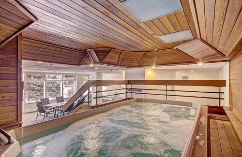 Copper Mountain Village Condo | 83 m² Condo ∙ 1 bedroom ∙ 2 guests