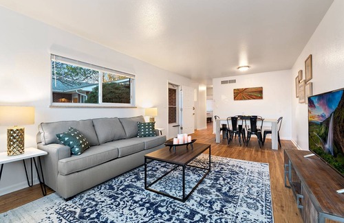 University Acres Condo | 85 m² Condo ∙ 2 bedrooms ∙ 6 guests