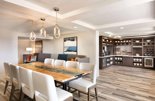 Fort Collins Hotel | 87 m² Hotel ∙ 127 guests