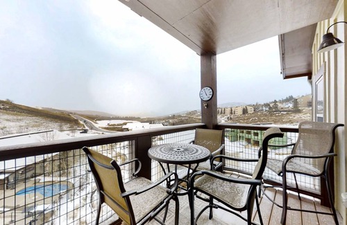 Silvercreek Condo | 88 m² Condo ∙ 2 bedrooms ∙ 7 guests