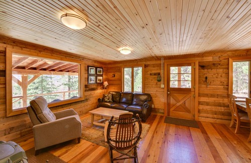 Twin Lakes House | 91 m² House ∙ 2 bedrooms ∙ 6 guests