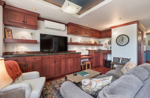 Historic Downtown Durango Condo | 93 m² Condo ∙ 2 bedrooms ∙ 6 guests