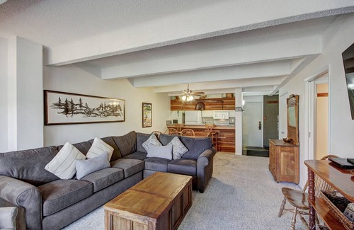 East Village at Copper Condo | 93 m² Condo ∙ 2 bedrooms ∙ 6 guests