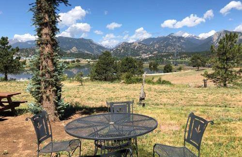 Estes Park Hotel | 93 m² Hotel ∙ 3 bedrooms ∙ 8 guests