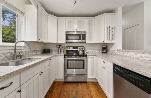 Martinez Park House | 95 m² House ∙ 3 bedrooms ∙ 7 guests