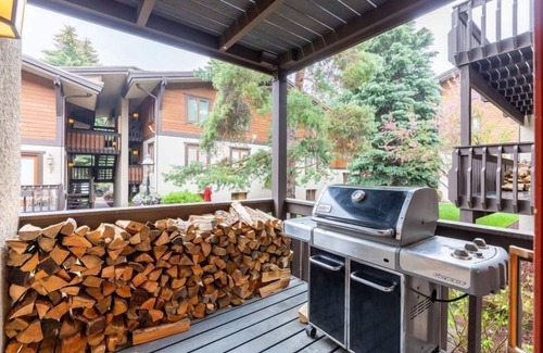 Vail Condo | Across The Street From Ski School, and Riva Bahn Lift At Gold Peak
