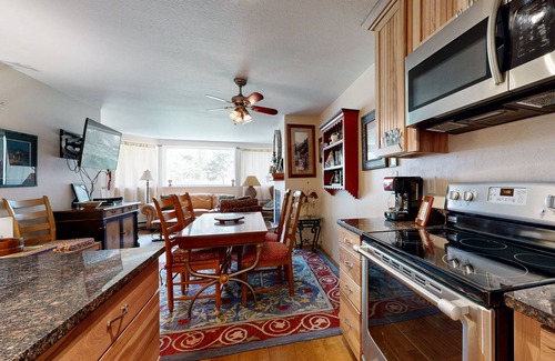 Vail Condo | Adorable Condo in w/Shared Pool, Hot Tub, WiFi, Washer/Dryer, & Free Shuttle