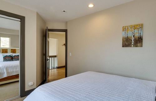 Alma House | Alma Vacation Rental w/ Decks & Mountain Views