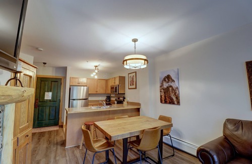 East Village at Copper Condo | Amazing Condo With Awesome Views! Two Hot Tubs! CS221
