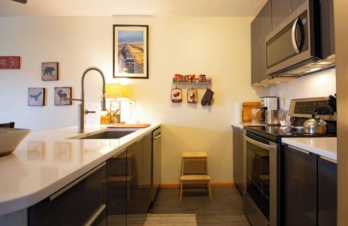 Winter Park Condo | Amazing mountain views, 2 bedroom, common area hot tub