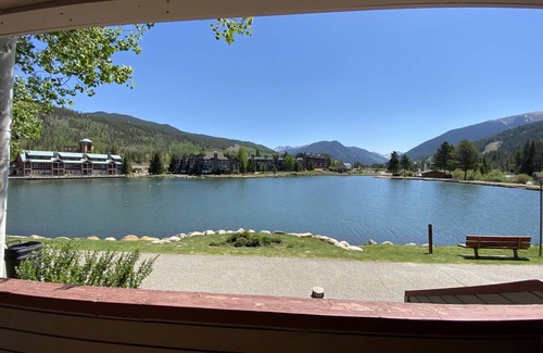 Lakeside Village Condo | Argentine 1507