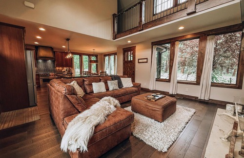 Estes Park House | Arrowhead West -Luxury 3BR Mountain Retreat
