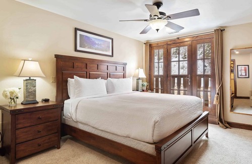 Avon Condo | Ascent 207 - Two bedroom with mountain views