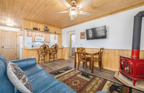 Grand Lake Cabin | Aspen Leaf Lodges is back with 4 newly renovated cabins