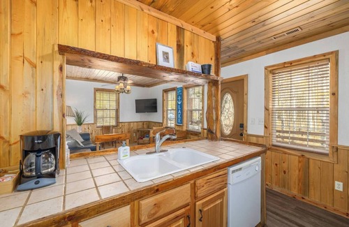 Grand Lake Cabin | Aspen Leaf Lodges is back with 4 newly renovated cabins