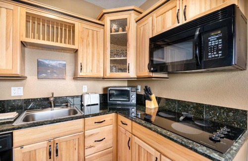 Estes Park Apartment | Baker Mountain 29C Condo