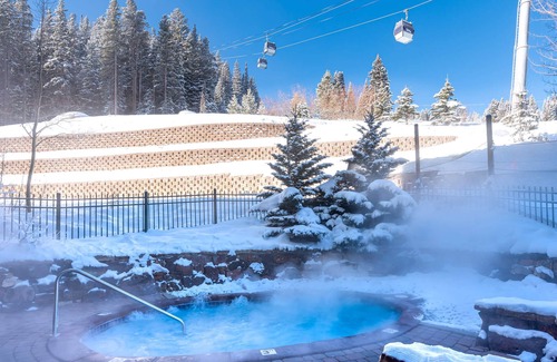 Winter Park Condo | ☟ Base Village Loft 102 | WALK DOWNSTAIRS TO BASE AREA | Private Garage | SKI SKI SKI