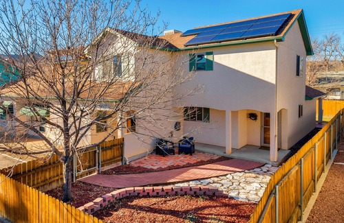 Canon City House | Basecamp, your adventure starts here. Close to local amenities.